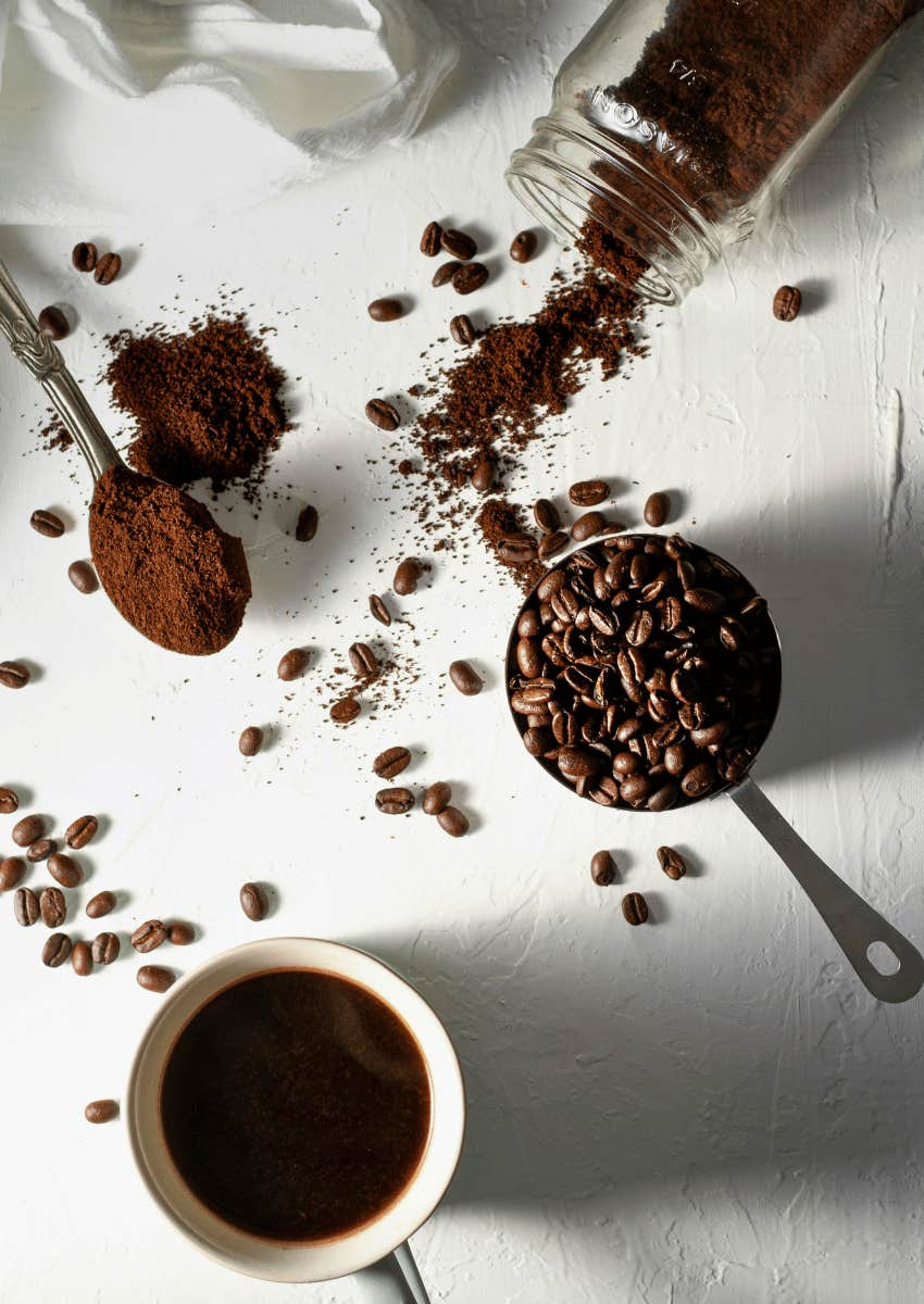 caffeine intake makes people sleep worse at night