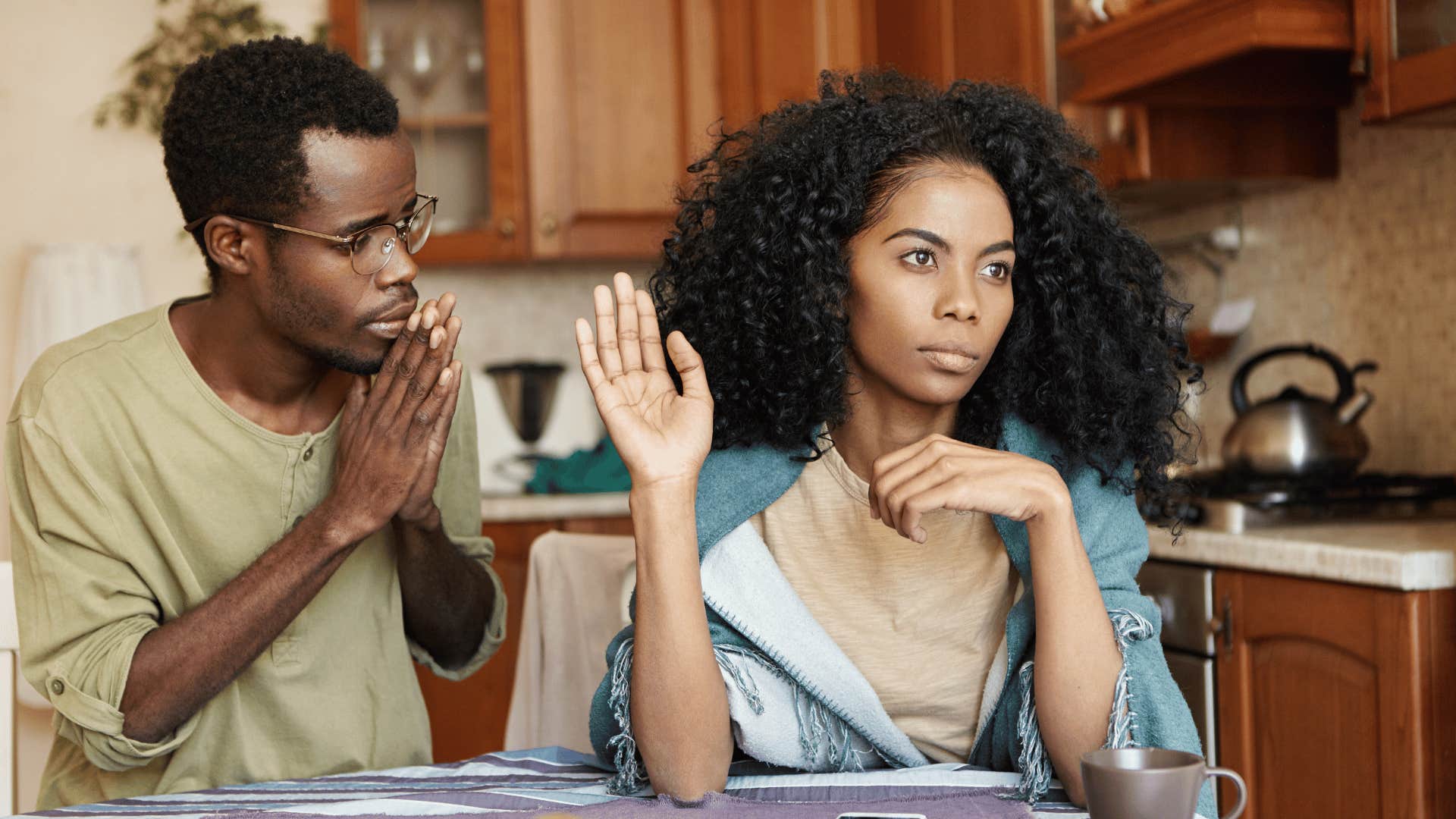 couple arguing woman holding a grudge