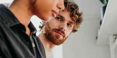 Habits Of Couples Who Always Tend To Resolve Arguments Quickly With Grace Couple that always resolves arguments quickly.