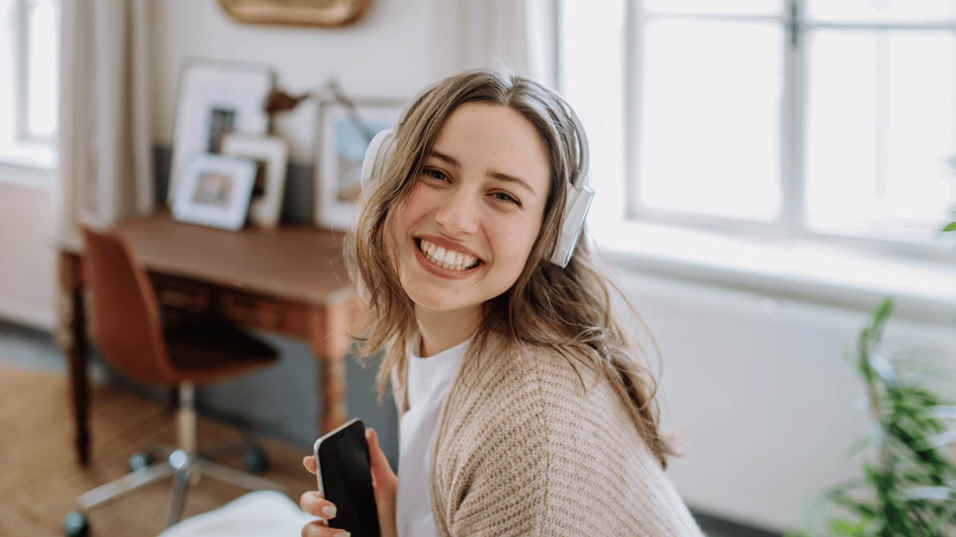 woman who thinks at a much higher level than average as she tolerates uncertainty