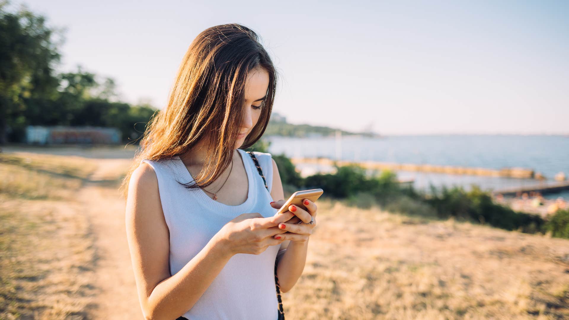 if a woman avoids these questions shes hiding something serious what is on your phone