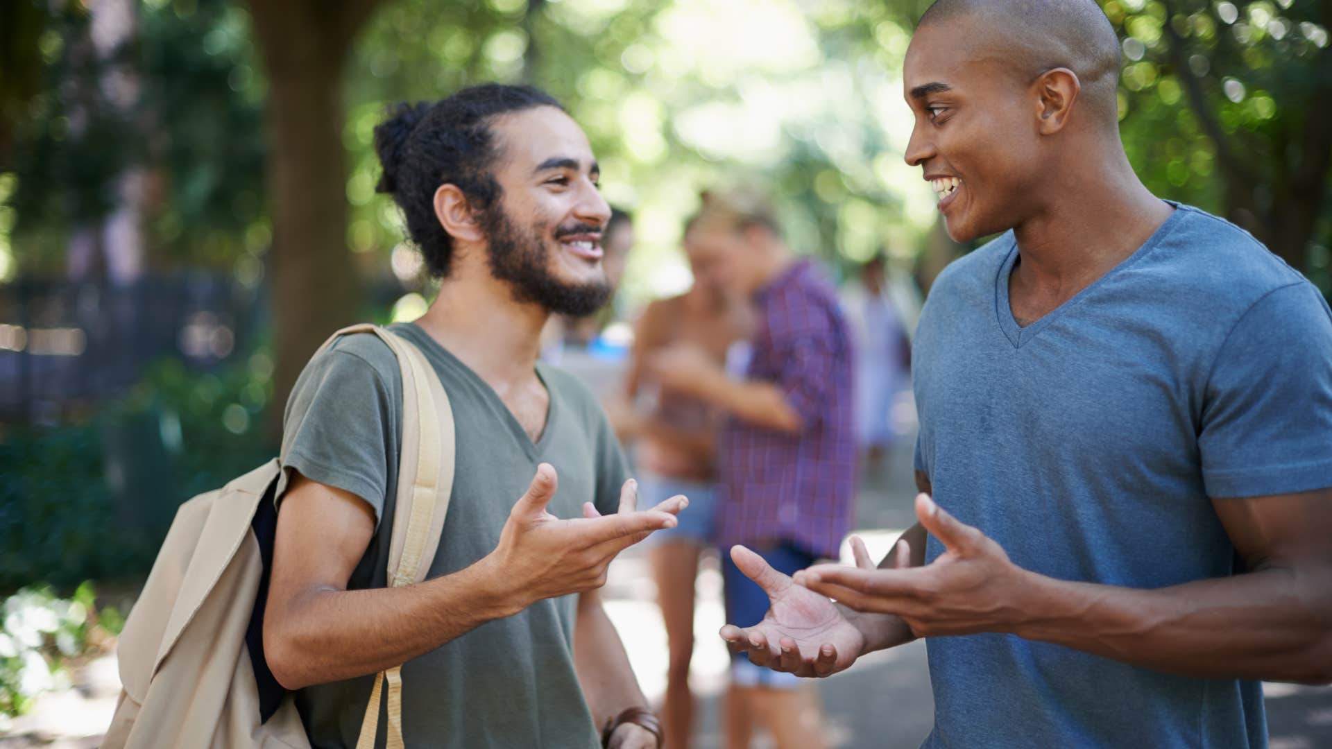 man with people-pleasing tendencies talking to friend