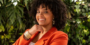 Psychology Says People With High Self-Esteem Know Things Other People Don't Woman has high self-esteem.